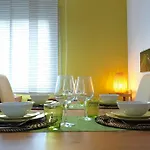 Quiron Apartment
